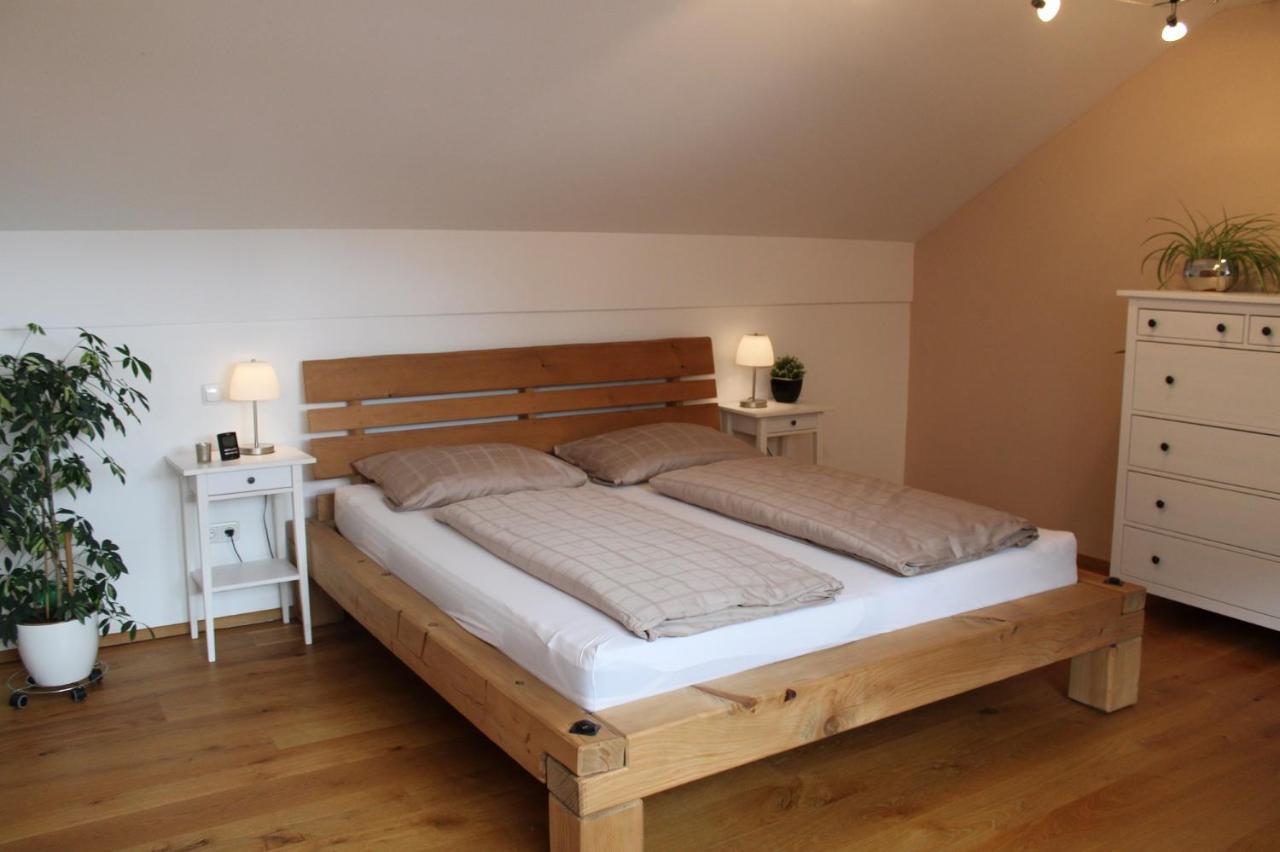 Ferienwohnung Am Dreiseithof เฮาเซนแบร์ก ภายนอก รูปภาพ